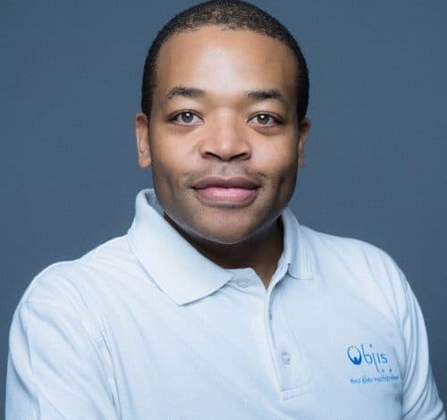 Douglas MBIANDOU — Président de 10.000 Codeurs